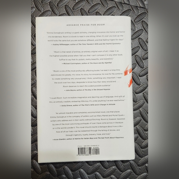 Room - Picture 3 of 4